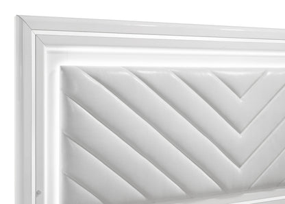 Cassia 4-piece Eastern King LED Bedroom Set White High Gloss