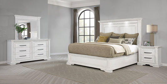 McKinney 4-piece California King Bedroom Set Vintage White