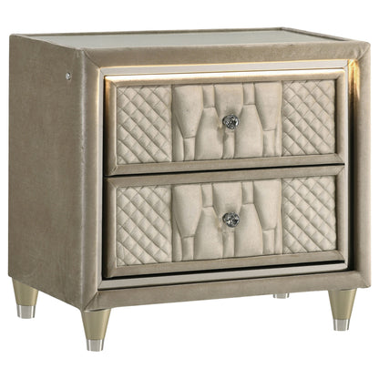 Lorient 4-piece California King Bedroom Set Ivory and Camel