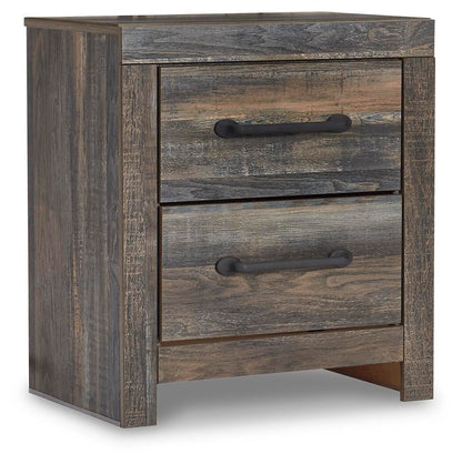Drystan Queen Panel Bed with Mirrored Dresser and Nightstand