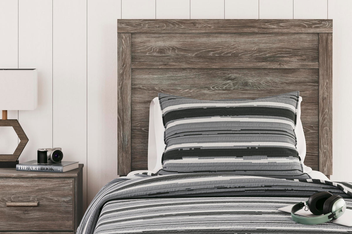 Ralinksi Twin Panel Bed with Mirrored Dresser and Nightstand