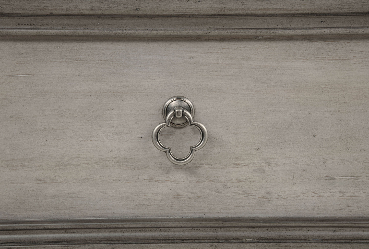 Cresswell 8-drawer Dresser with Mirror Weathered Taupe