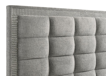 Viana 4-Piece Queen Platform Bedroom Set Grey and White High Gloss