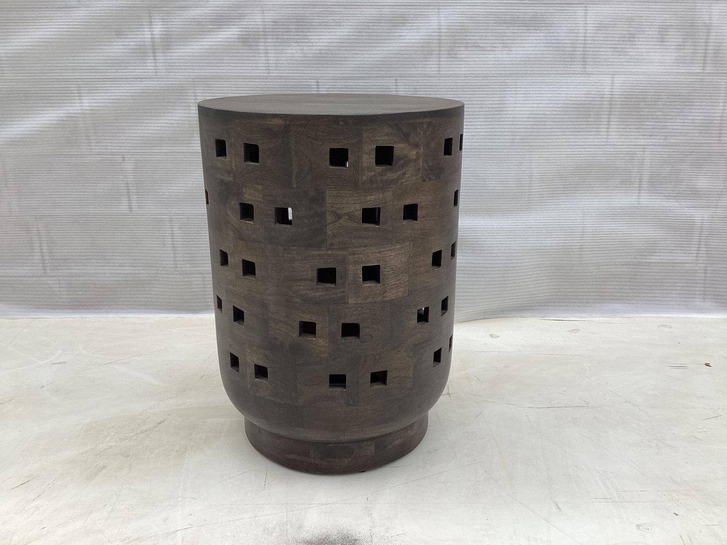 Orengo Round Solid Mango Wood Accent Side Table Brown