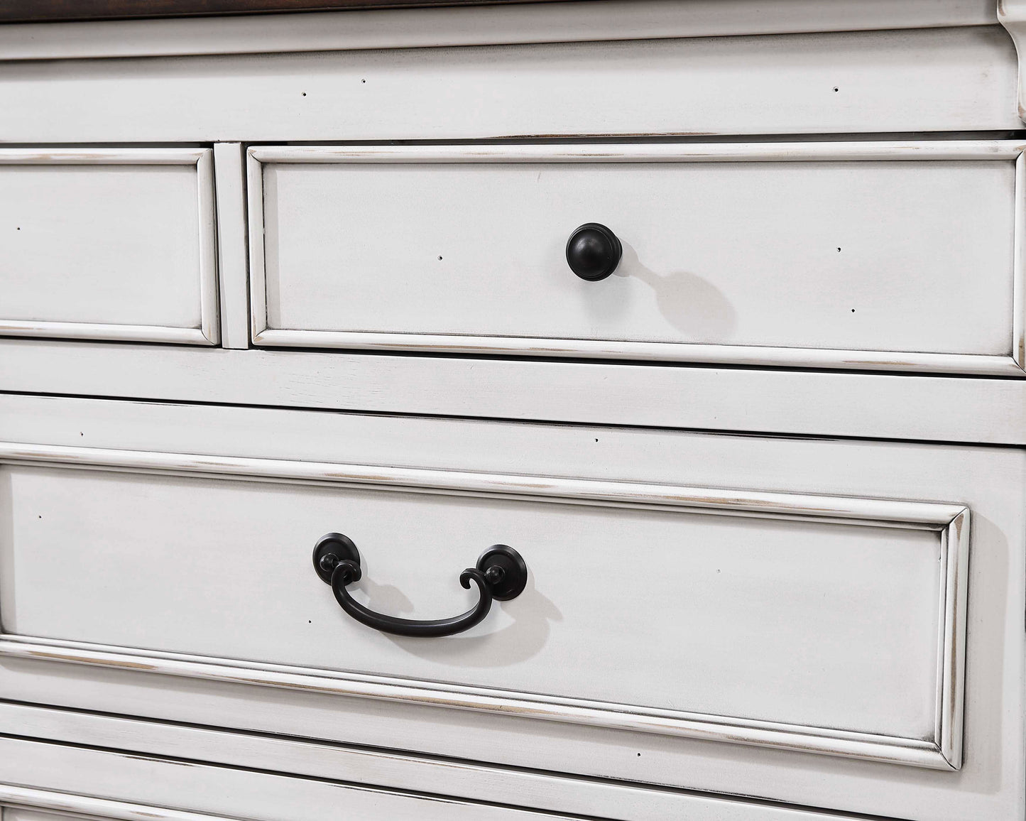 Hillcrest 9-drawer Dresser Distressed White